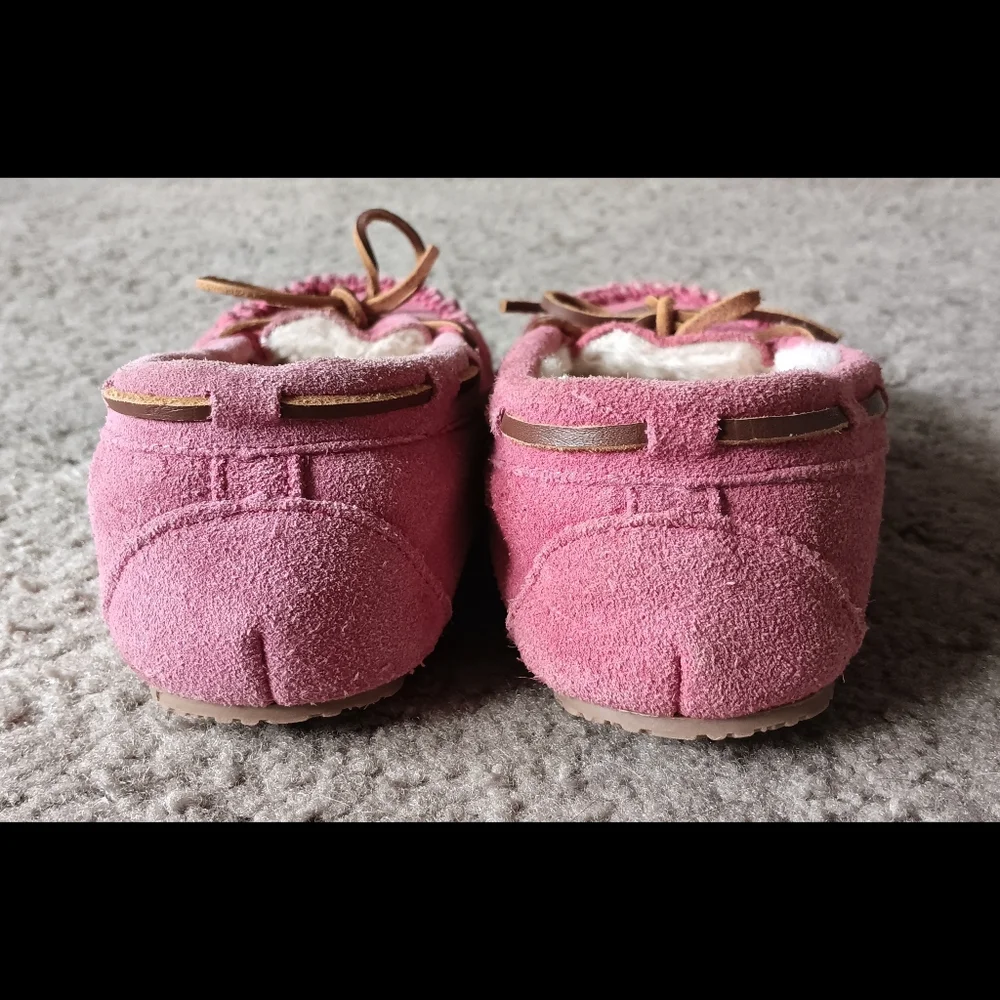 🩷 Minnetonka Girls Pink Leather Moccasins Slip On Faux Fur 1 Kids
